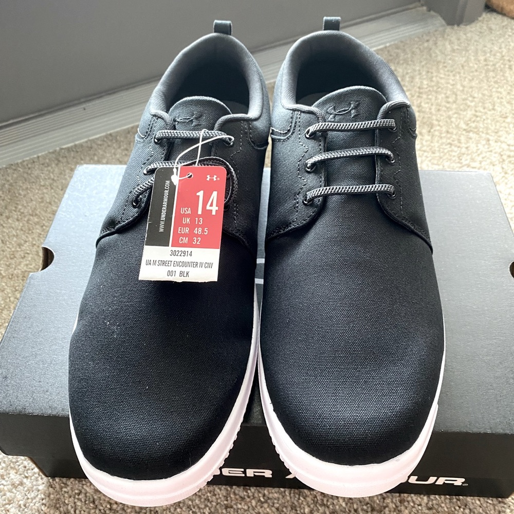 Under Armour M Street Encounter IV size 14